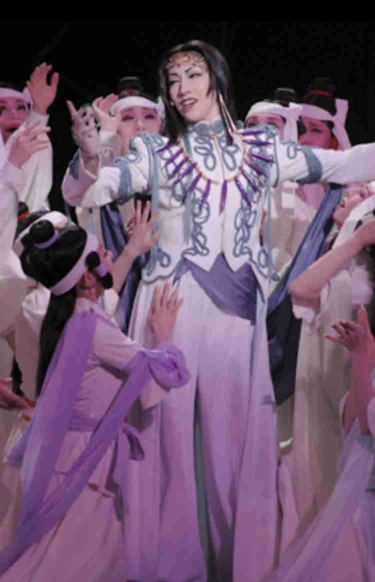 宝塚スターの全身画像が見たい　Part 3