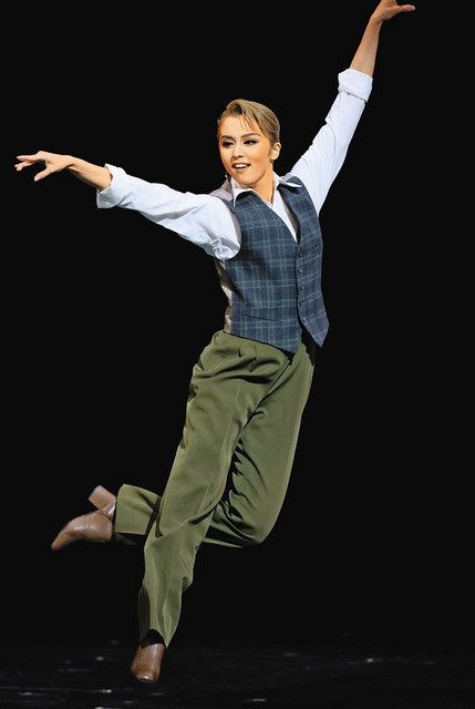 宝塚スターの全身画像が見たい　Part 3