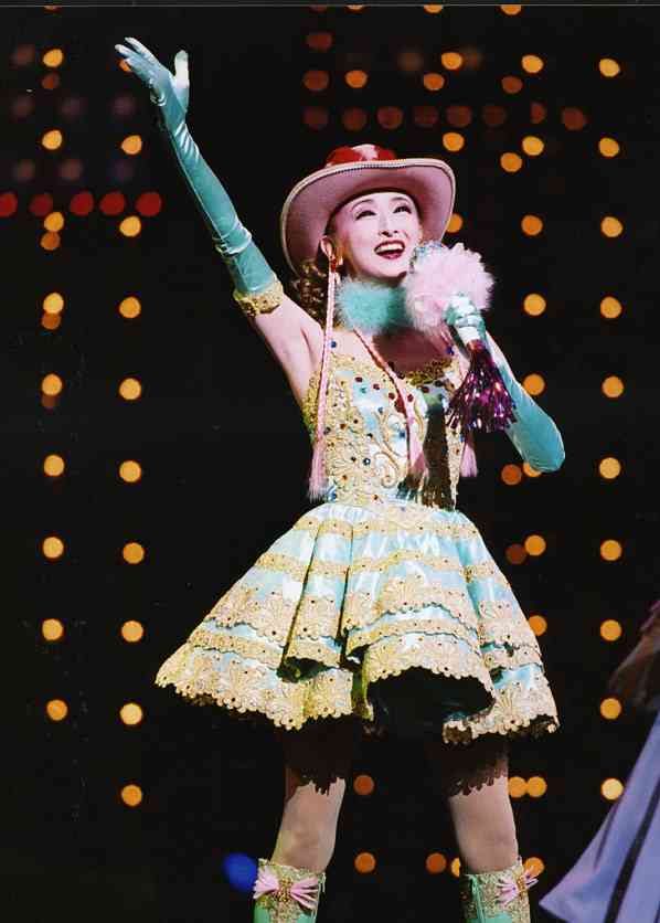 宝塚スターの全身画像が見たい　Part 3