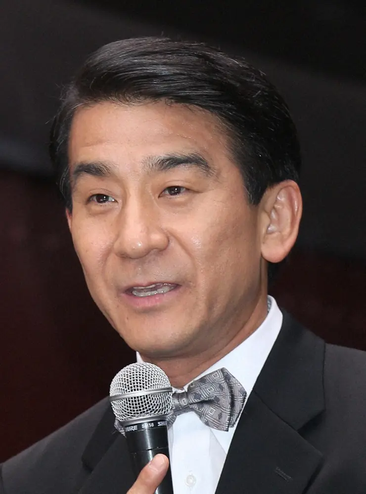 舞台「ショウ・マスト・ゴー・オン」作・演出の三谷幸喜氏が自ら代役…小林隆が負傷、開幕初日の当日に変更