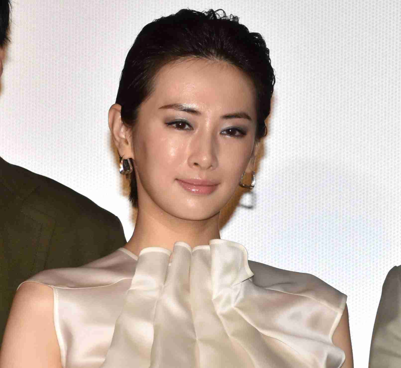 北川景子、美しすぎるほぼ“すっぴん”姿を披露! 「むちゃくちゃ綺麗です」「一瞬広瀬すずと思った!」