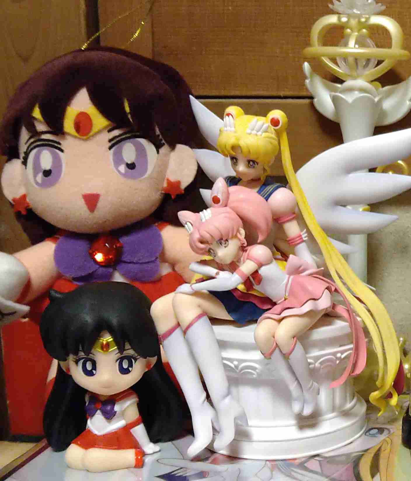 色んなセーラームーンの画像・グッズ・付録が見たい