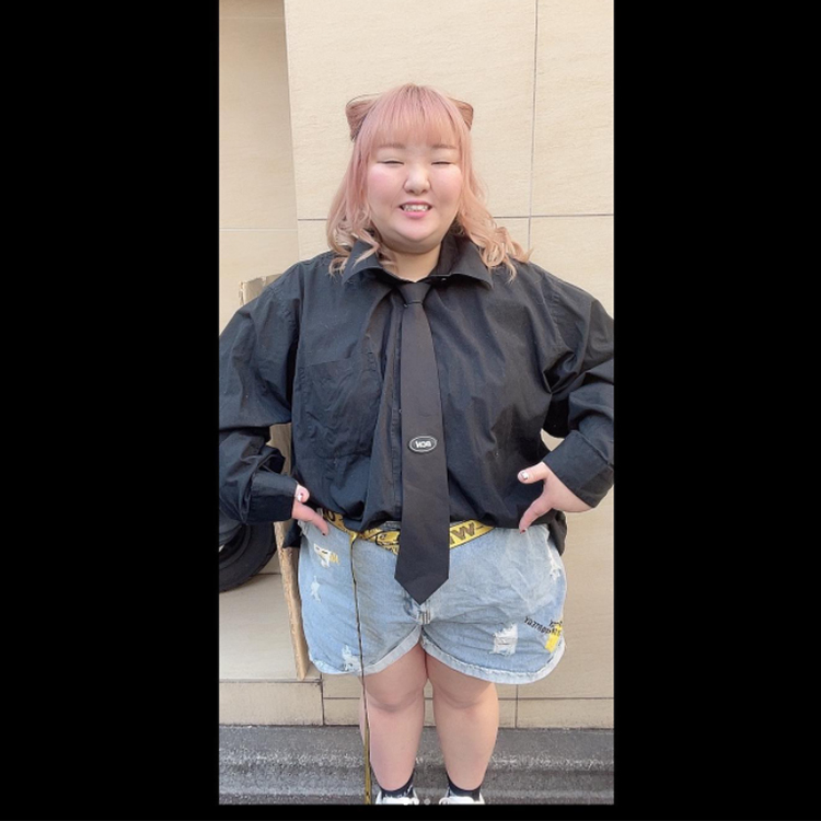 アラサーのショートパンツ