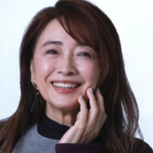 風吹ジュン、人生70年を振り返って「50代になって色んなことから解放された」