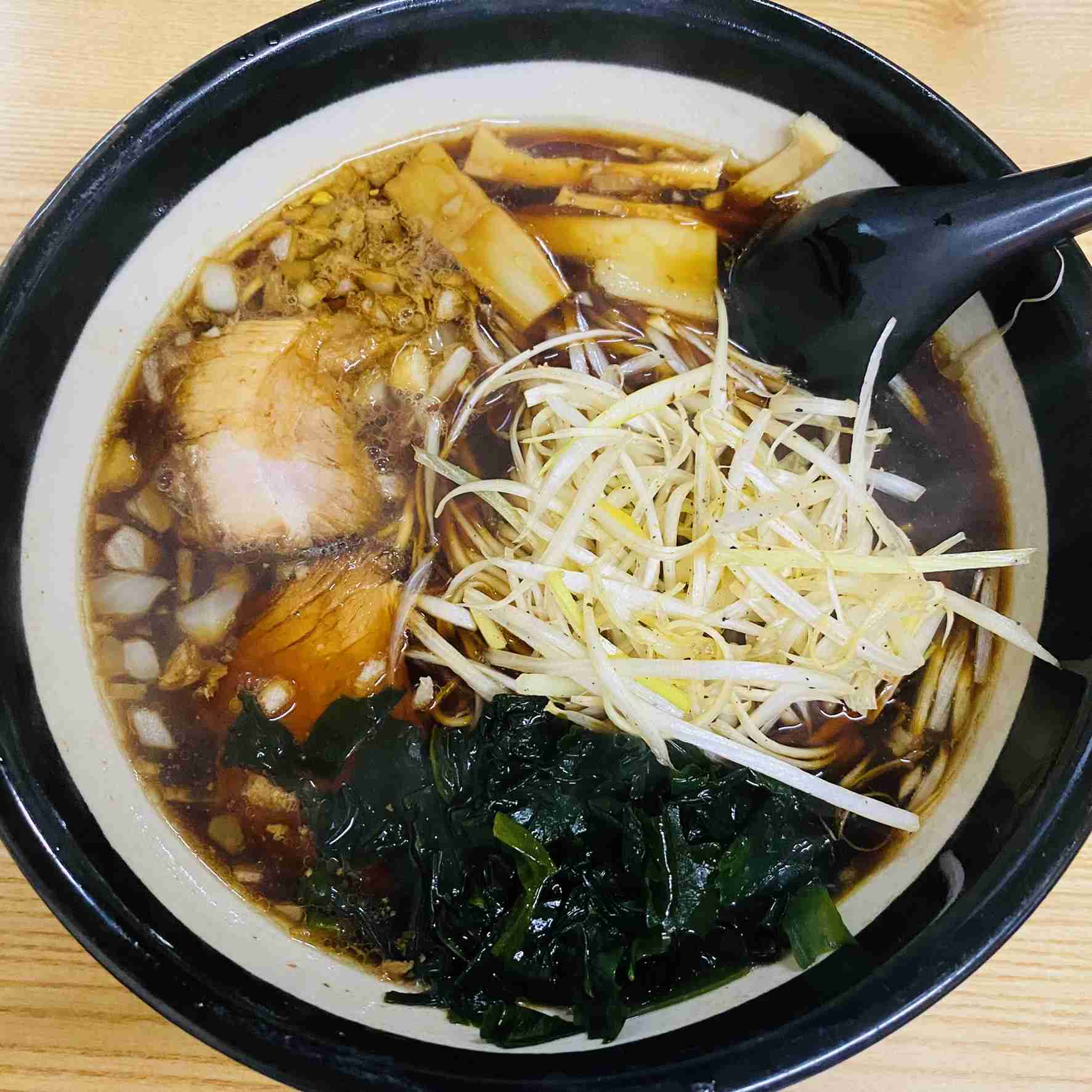 身バレしない程度の住所と近所のラーメン屋をあげていくトピ