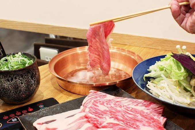 「ひとり外食」男性58%、女性40%が経験 - 抵抗のあるジャンルは?