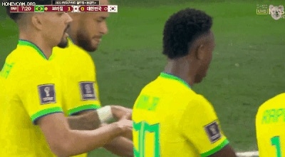 今日寝不足の人…