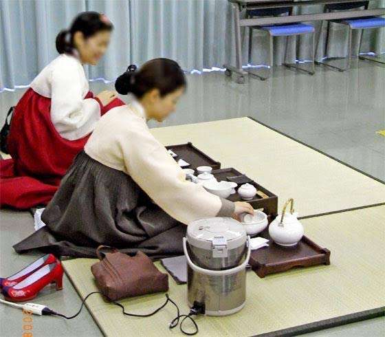 皆さん、冬の温かい飲み物って何を飲んでいるんですか?