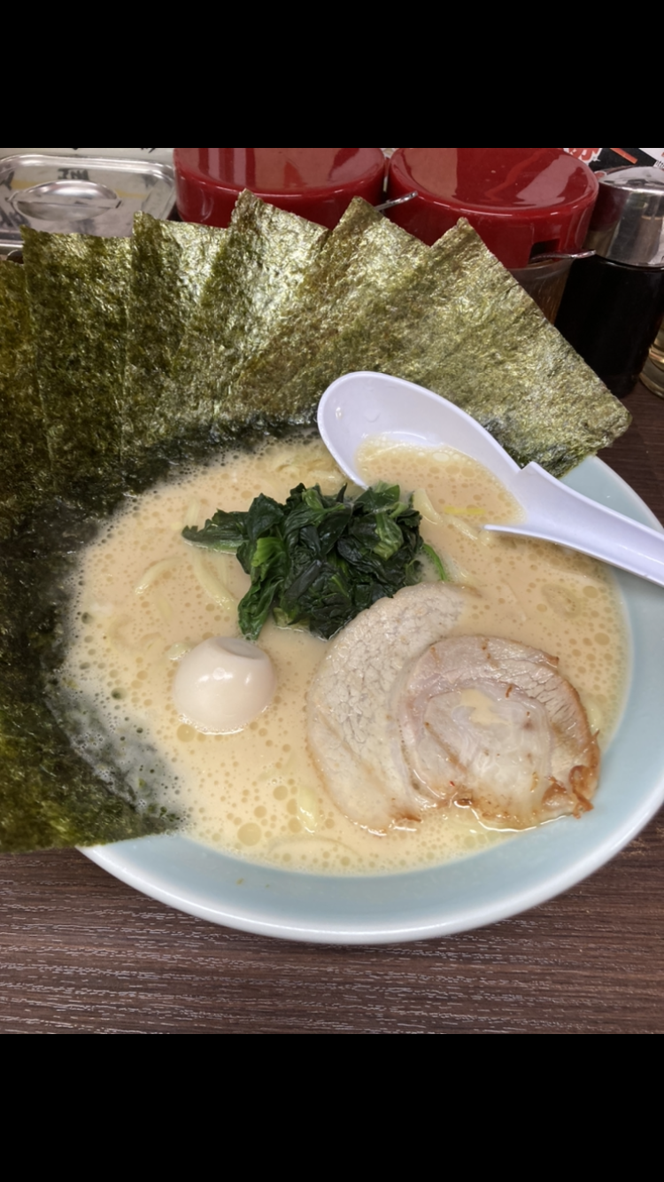 家系ラーメン好きな人🍜🍥