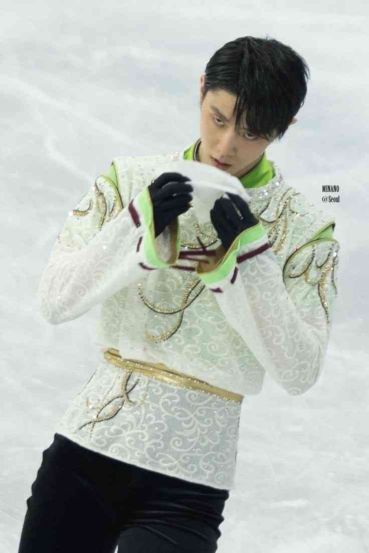 羽生結弦選手、これからについて語る「フィギュアスケートの限界を超えていけるように」 初の単独公演リポートも