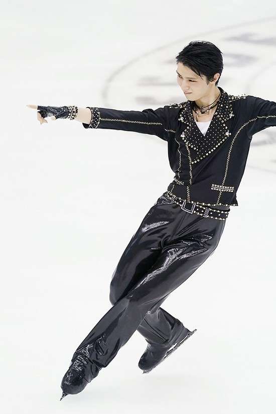 羽生結弦選手、これからについて語る「フィギュアスケートの限界を超えていけるように」 初の単独公演リポートも