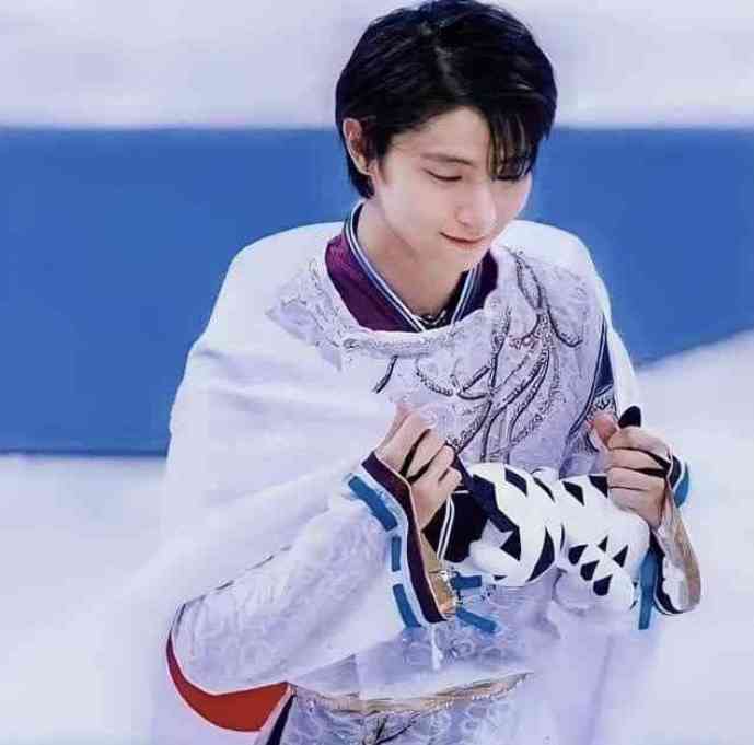 羽生結弦選手、これからについて語る「フィギュアスケートの限界を超えていけるように」 初の単独公演リポートも