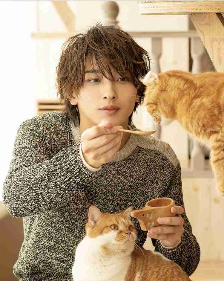 イケメンのカメラ目線じゃない画像が見たい!part2
