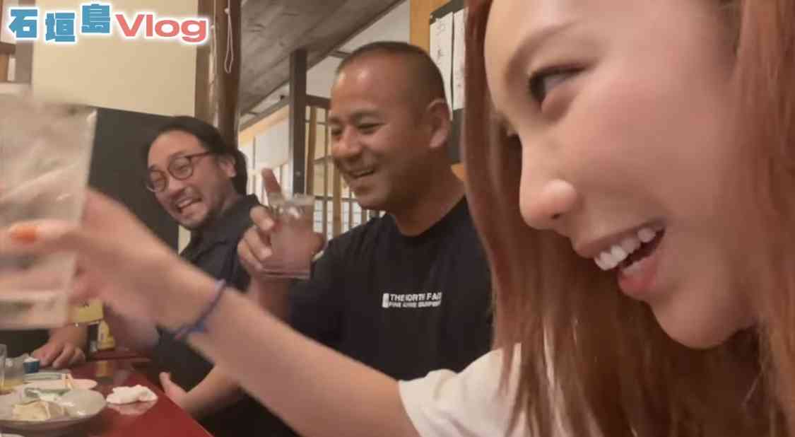 ざわちん、イケメン夫を顔出し！ゲームで知り合ったeスポーツ上級者…2年前クリスマスイブに結婚