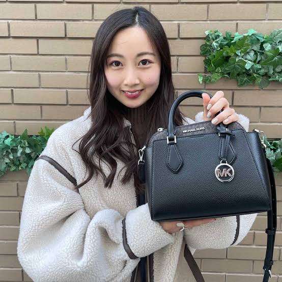 お手頃な本革バッグ