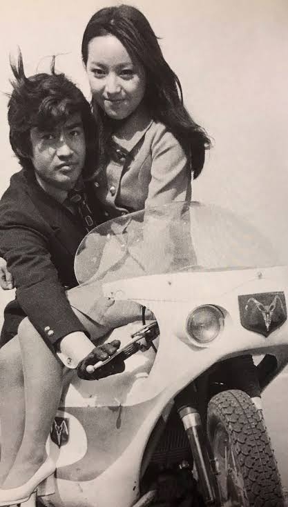 『シン・仮面ライダー』本郷猛&緑川ルリ子のティザーポスター公開 キーワードは「信頼」