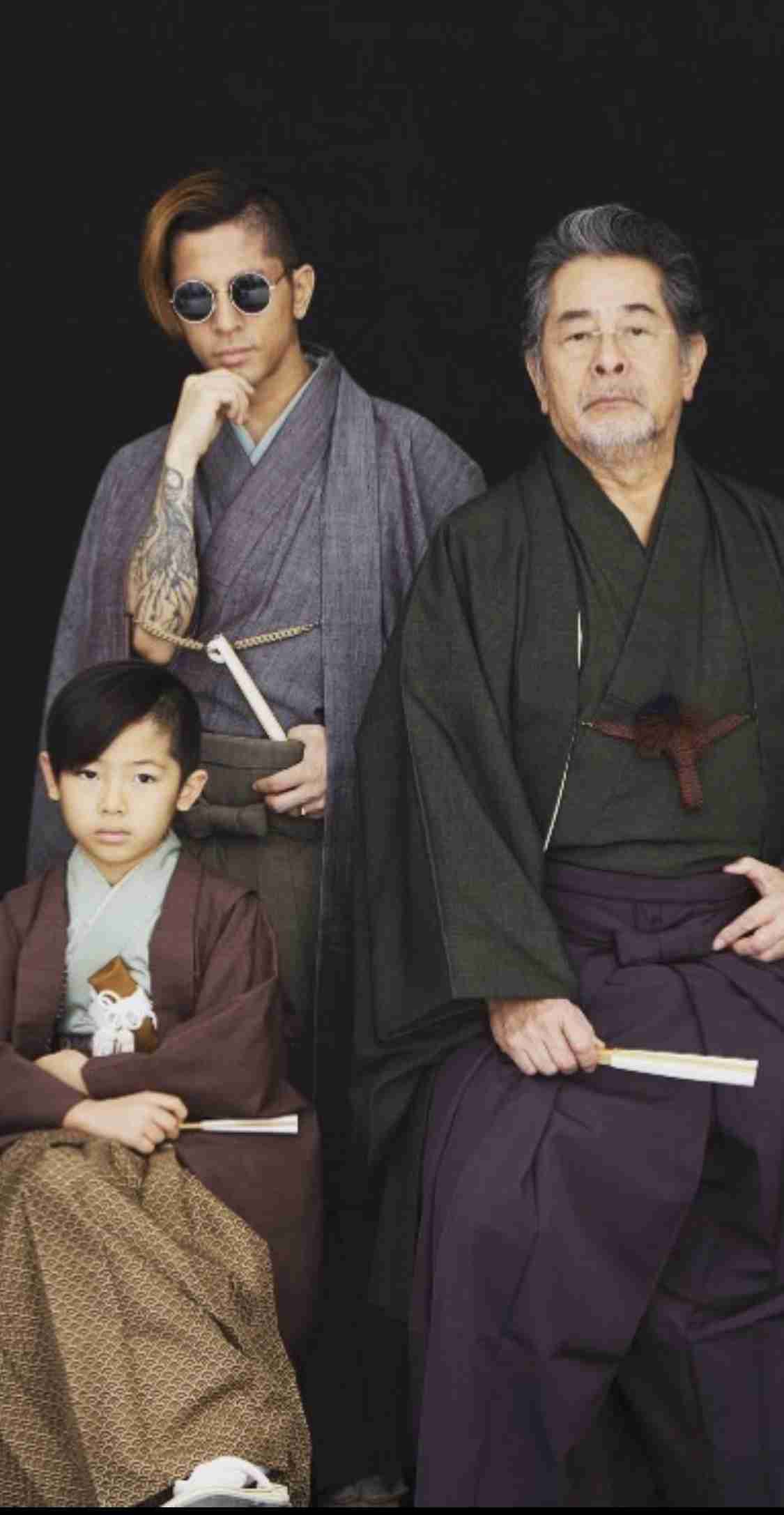 「Dragon Ash」降谷建志、妻・MEGUMIと夫婦ショット!13歳イケメン長男の顔出しも話題