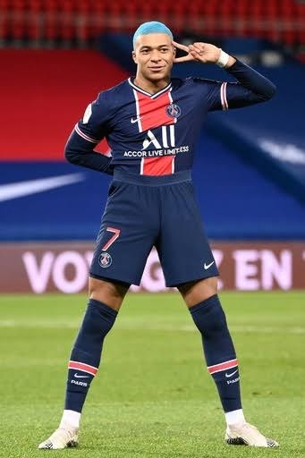 サッカー命、アルゼンチン人が凄すぎる　W杯現地入りで「家売った」「帰国見当つかない」