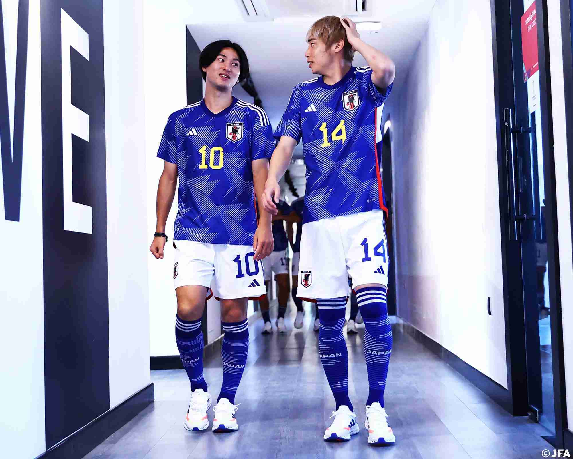 サッカー日本代表選手の好きな写真を貼る