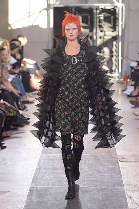 人にぶつかられない対処法