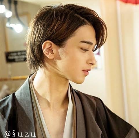 綺麗な横顔が見たい