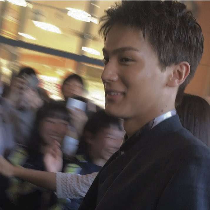 綺麗な横顔が見たい