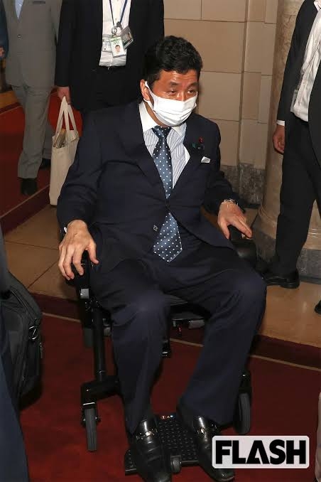 「ワクチン5回接種でも感染」神奈川・黒岩知事にブラマヨ吉田敬が浴びせた「強烈な皮肉」