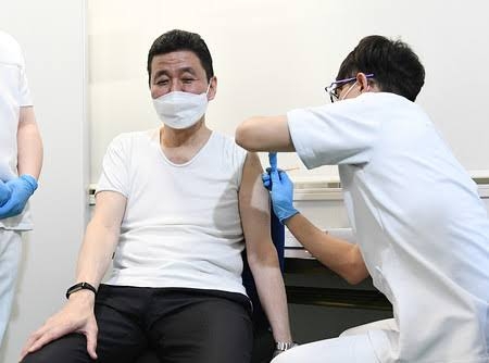 「ワクチン5回接種でも感染」神奈川・黒岩知事にブラマヨ吉田敬が浴びせた「強烈な皮肉」