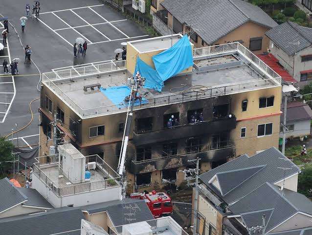 精神疾患など診療のクリニックで男性医師が患者に包丁で刺される 殺人未遂の現行犯で54歳無職の男を逮捕