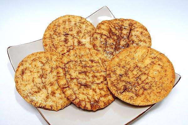 不思議な味のする食べ物を挙げていこう