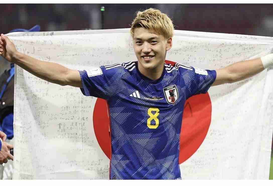日本代表・堂安律 “小悪魔インフルエンサー”との親公認交際