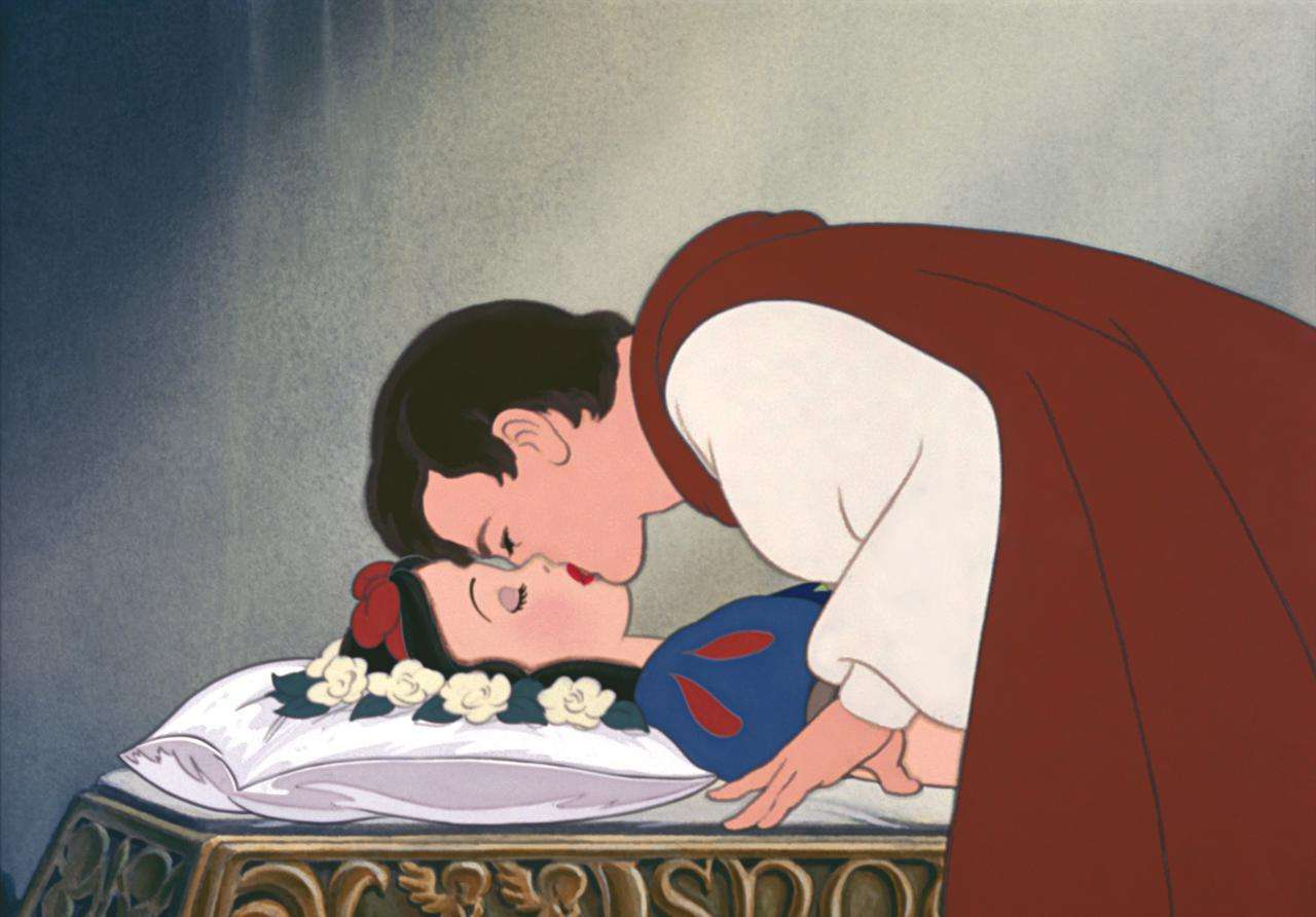 ディズニープリンセスは細すぎ?プリンセスの「体型」を変える動画がSNSで話題に
