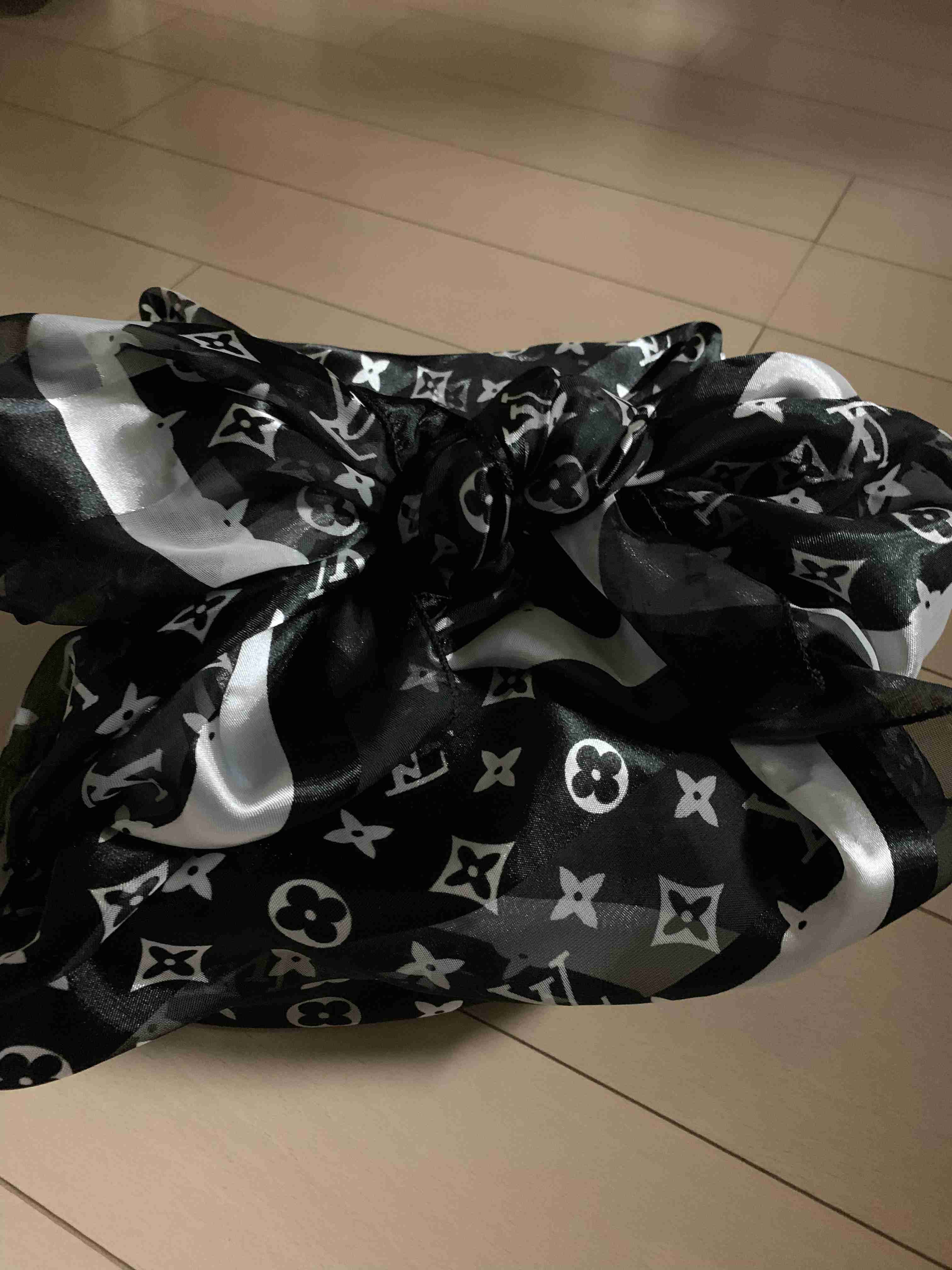 みんなのスカーフ見せて！