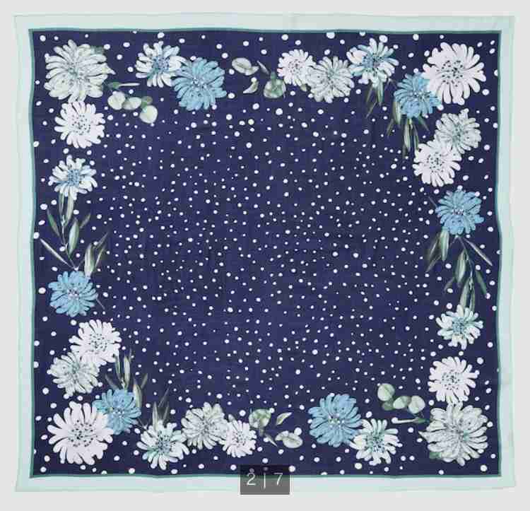 みんなのスカーフ見せて！