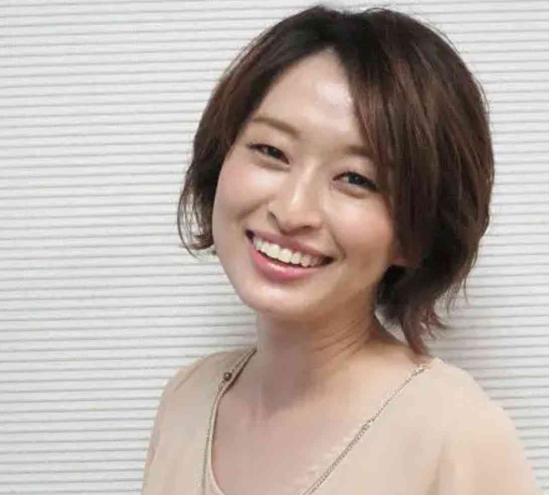  一重まぶたの方、集まれー！