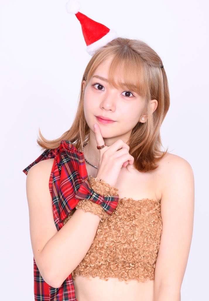 長月翠が金髪姿披露「歳考えて」の批判コメに「何歳でも好きなように生きて良くない!?」と反論