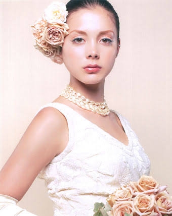 女優のウエディングドレス姿が見たい part3