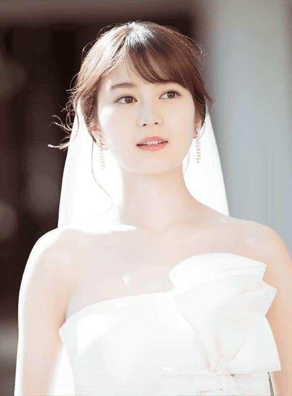 女優のウエディングドレス姿が見たい part3