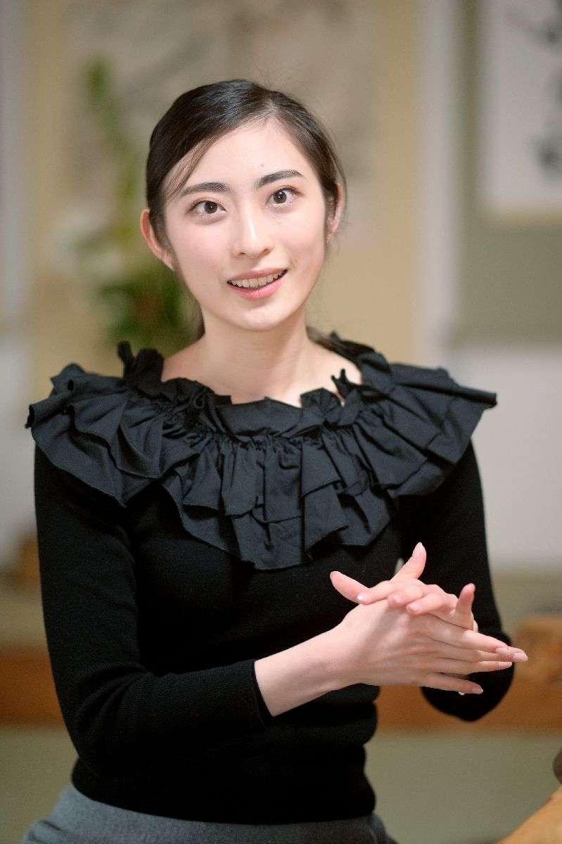 ミス・インターナショナル：日本代表・松尾綺子さん　ミス・アジアに選出　着物アレンジの衣装でアピール