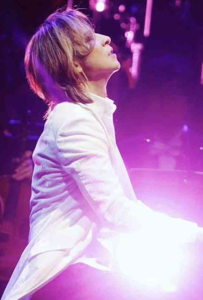 YOSHIKI　今も癒えないHIDEさんへの思い「流血しているような、血が止まらないみたいな」