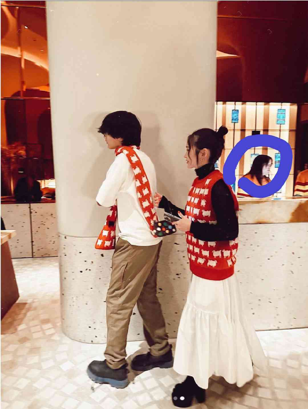 紗栄子、14歳長男とパリで再会「背高いなぁ」「横顔の口元が紗栄子ちゃんに似てる」