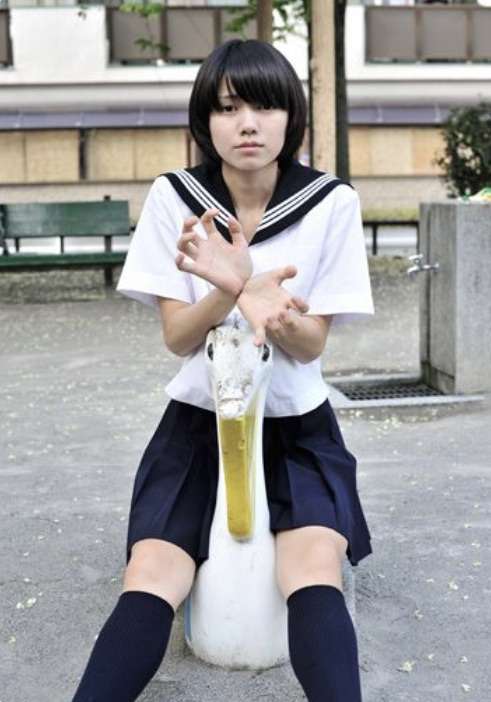 制服姿の有名人が見たい!