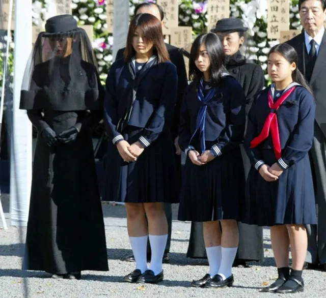 制服姿の有名人が見たい!