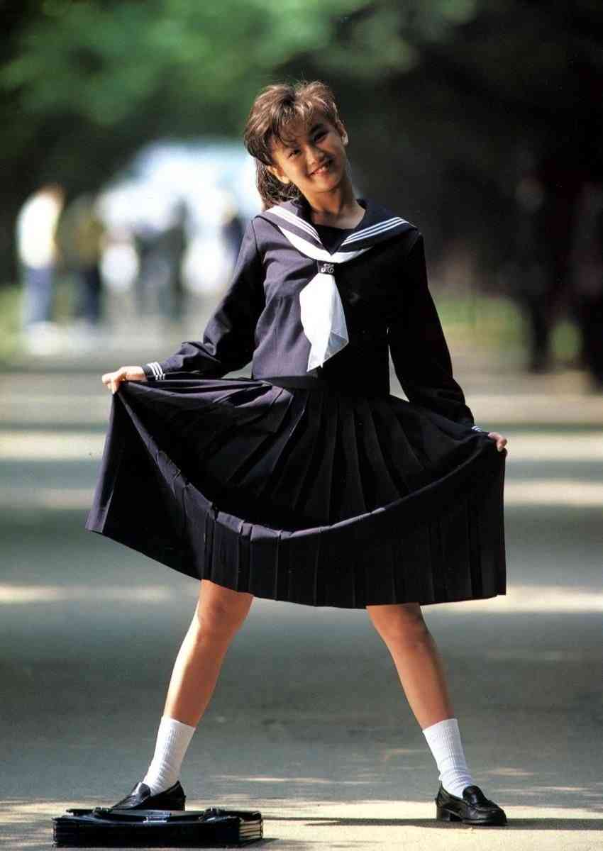 制服姿の有名人が見たい!