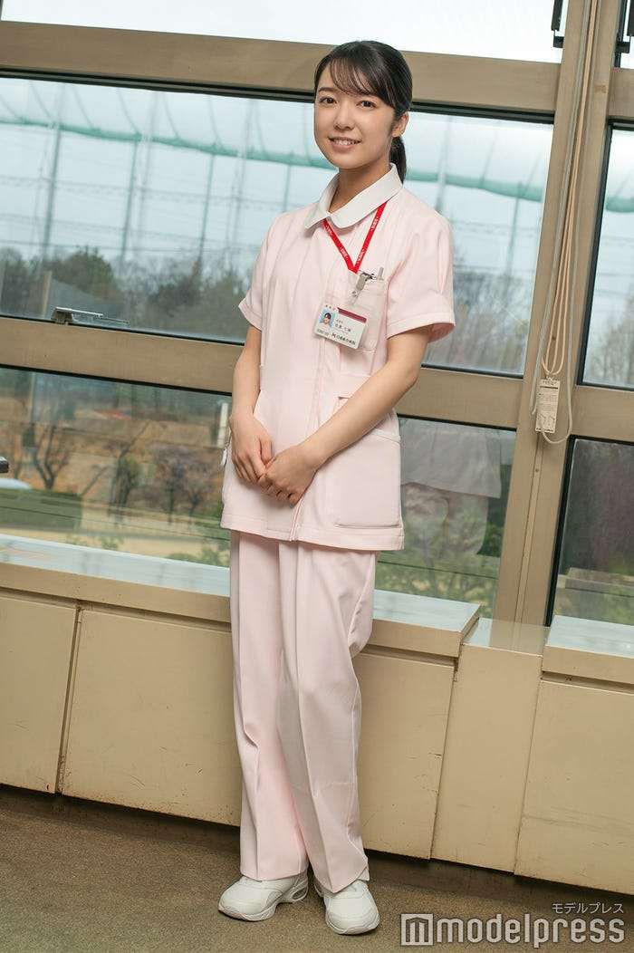 制服姿の有名人が見たい!