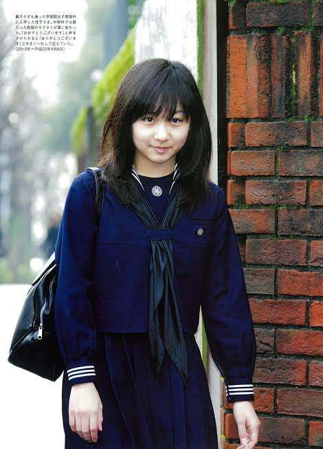 制服姿の有名人が見たい!