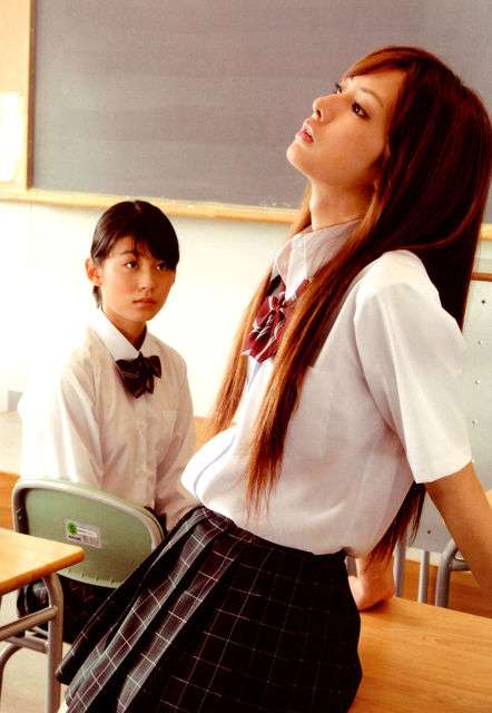 制服姿の有名人が見たい!