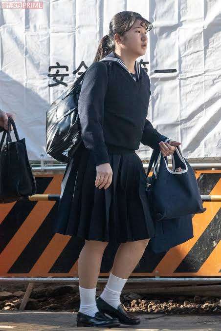 制服姿の有名人が見たい!