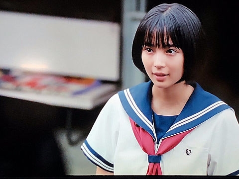 制服姿の有名人が見たい!