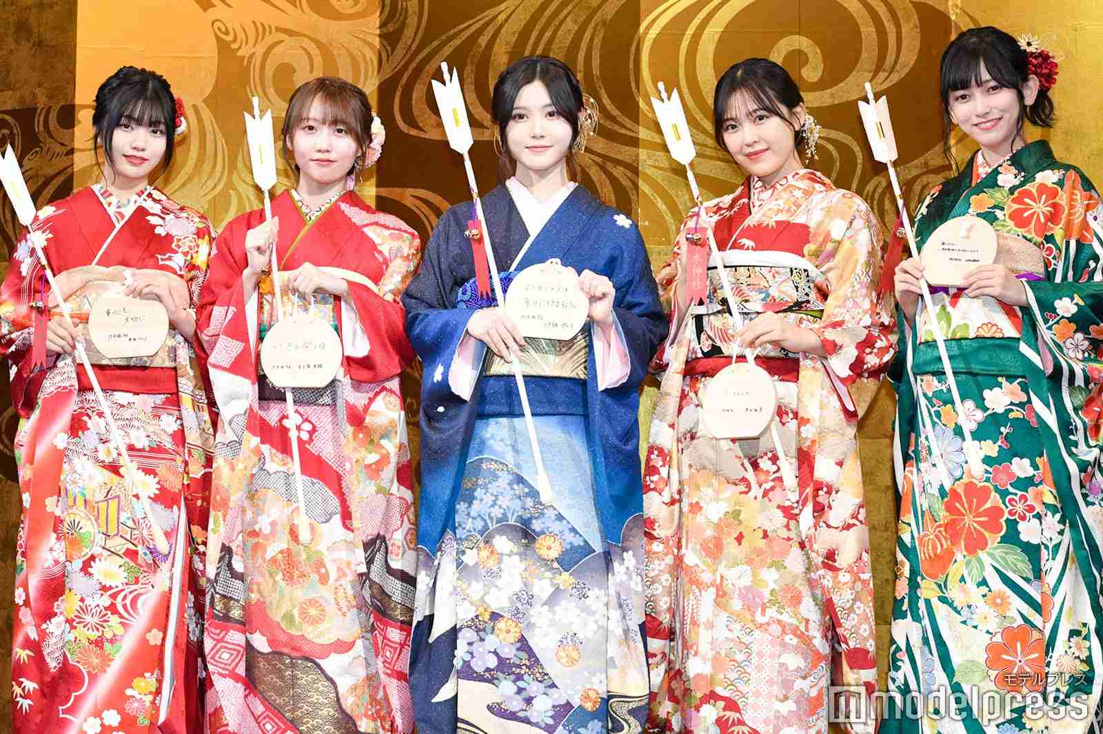 乃木坂46キャプテン・秋元真夏、卒業発表 “最後の1期生”卒業理由・今後についても明かす
